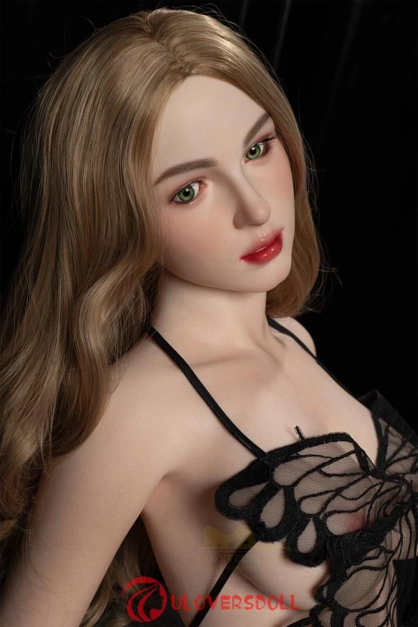 Medium Tits USA Sexdoll