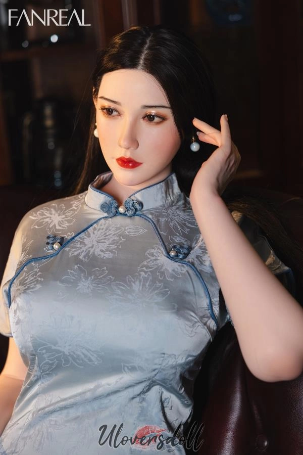 FANREAL Big Titty Doll