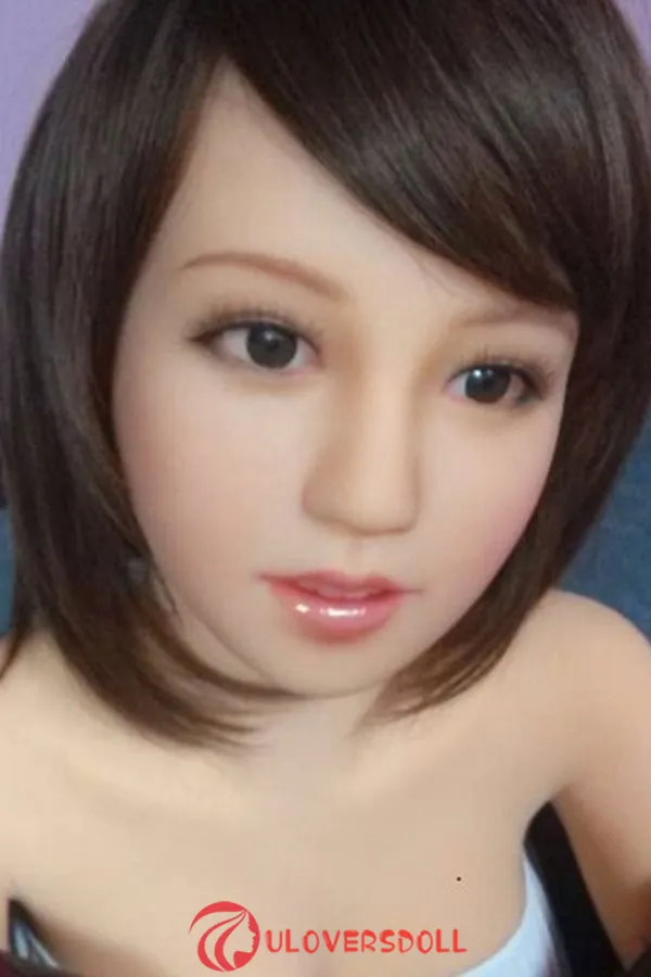 small boobs sex doll