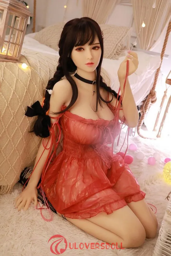 small boobs sex doll