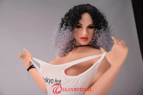 B-cup medium breast doll