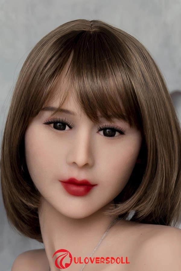 Realistic Sex Doll