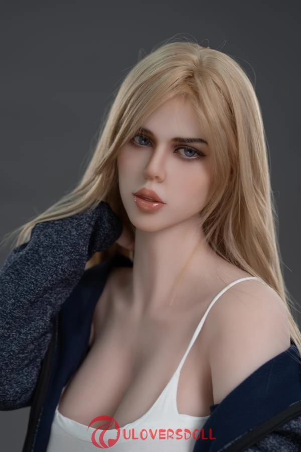 Gigantic Tits 166cm Sex Doll