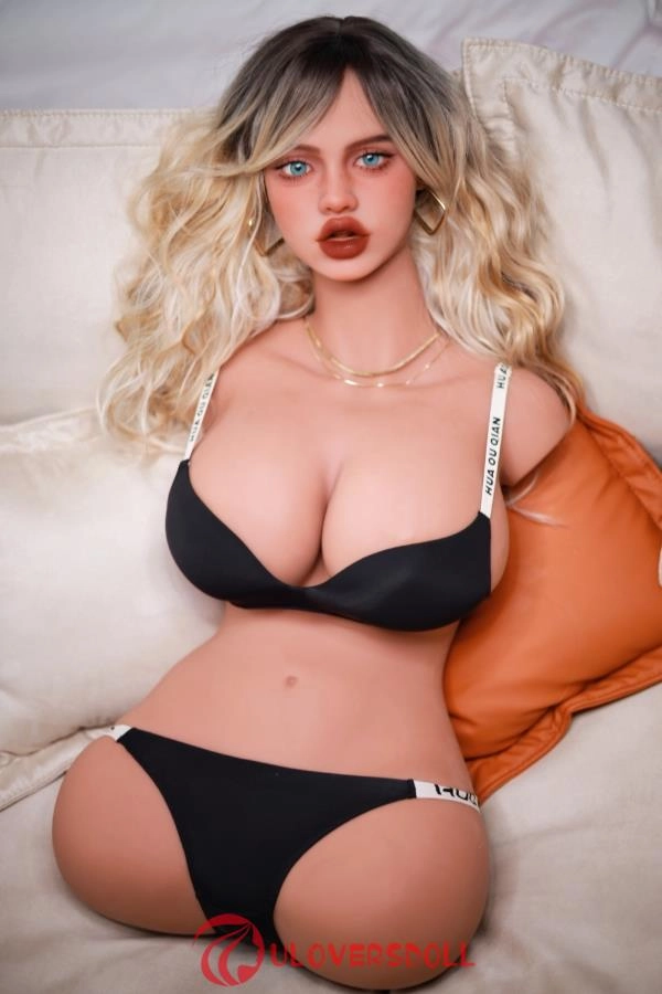 Realistic Small Sex Doll Torso