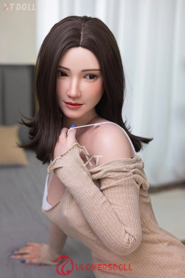 XT Medium Tits Sex Doll