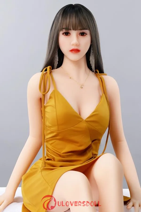 hyper realistic sex doll