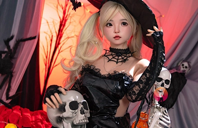 Vampire Girl Love Doll